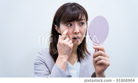 Women who are worried about skin condition Women who are worried about skin condition 91808904