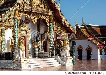 The Thai Church to practice the Dharma of the monks at Wat Phra That Choeng Chum Worawihan. It is an important sacred place of Thailand. 91815029