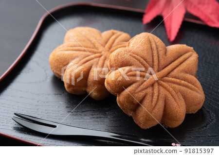 Momiji Manju 91815397