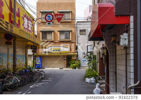 Around Chiyozaki Shopping Street [1-chome, Chiyozaki, Nishi-ku, Osaka-shi, Osaka] 91822378