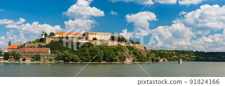 Serbian Novi Sad River Donau and Petrovaradin Fortress 91824166