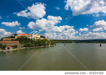 Petrovaradin Fortress and the Donau River seen from the Varadin Bridge in Novi Sad, Serbia 91824168