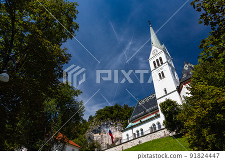 Church of St. Martinus on the shores of Lake Bled, Slovenia Church of St. Martinus on the shores of Lake Bled, Slovenia 91824447