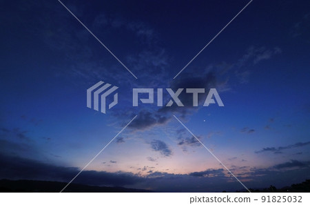 Summer dawn sky, super wide angle, 220625am, sky subject Summer dawn sky, super wide angle, 220625am, sky subject 91825032