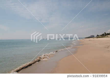 Aerial view of beautiful landscape, tourism boats, and people swimming on the sea, Vietnam. Travel concept 91839954