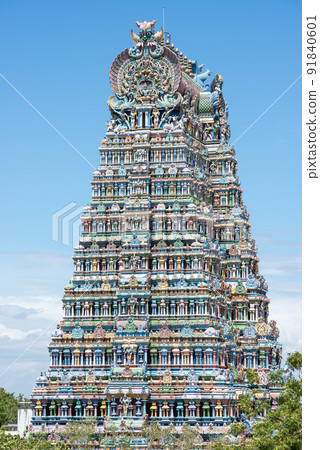 The beautiful Meenakshi Amman Temple in Madurai in the south Indian state of Tamil Nadu - close up of idols and decoration The beautiful Meenakshi Amman Temple in Madurai in the south Indian state of Tamil Nadu - close up of idols and decoration 91840601