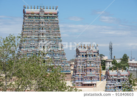 The beautiful Meenakshi Amman Temple in Madurai in the south Indian state of Tamil Nadu - close up of idols and decoration The beautiful Meenakshi Amman Temple in Madurai in the south Indian state of Tamil Nadu - close up of idols and decoration 91840603