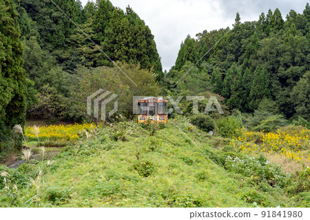 老能登鐵路能登線廢棄的鐵路痕跡 老能登鐵路能登線廢棄的鐵路痕跡 91841980