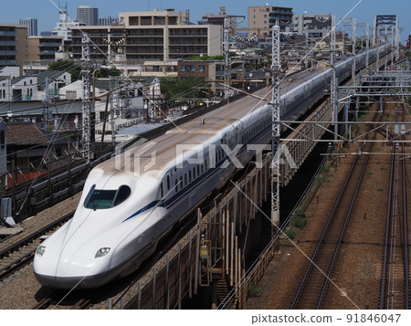 Shinkansen N700S J3 formation at Nishimagome overpass Shinkansen N700S J3 formation at Nishimagome overpass 91846047