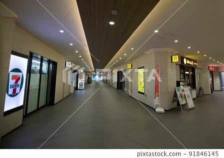 Commercial facility at Keio Nagayama Station 91846145