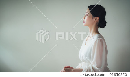 二十多歲的女人，復古氣息 91850250