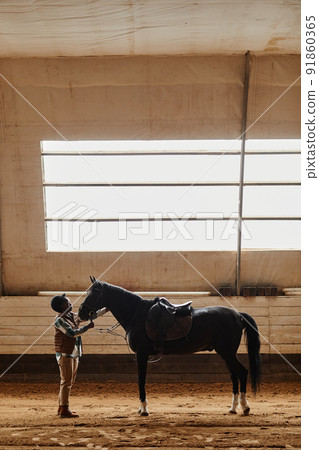 Outline Woman with Horse Outline Woman with Horse 91860365