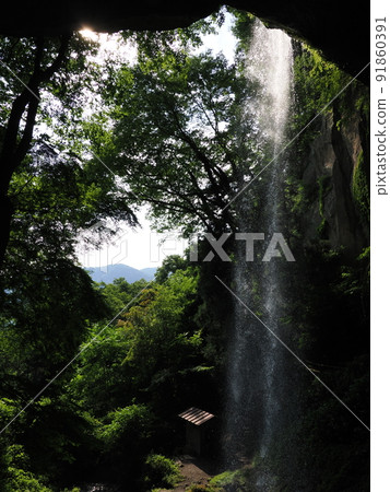 Tanashitafudo Falls (100 selections of Japanese waterfalls) 91860391