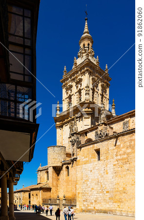 El Burgo de Osma street view with bell tower of Cathedral of Assumption El Burgo de Osma street view with bell tower of Cathedral of Assumption 91862060