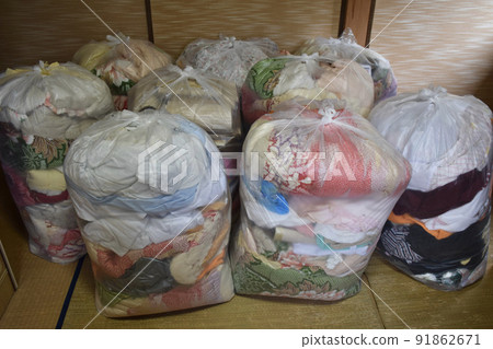 Year-end general cleaning combustible waste Year-end general cleaning combustible waste 91862671