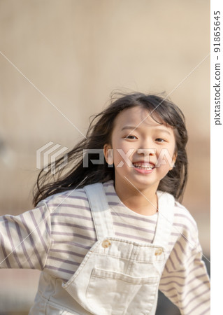 女孩 兒童 生活方式 玩 春天 91865645