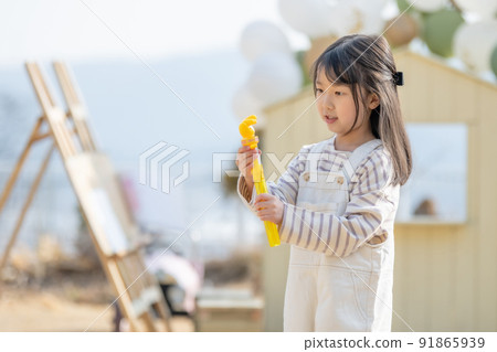 girl child lifestyle play spring 91865939