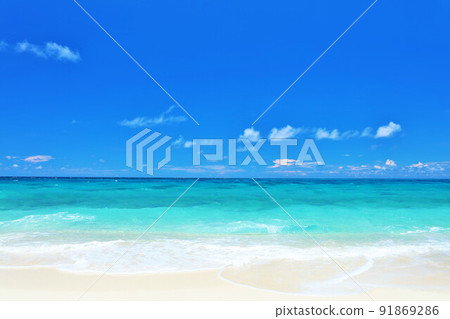 沖繩宮古島藍天和大海 91869286