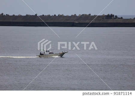 Fishing in Tosa Bay 91871114