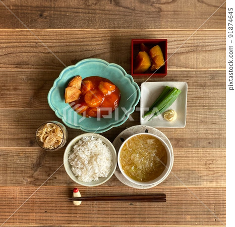 Shrimp chilli set meal 91874645