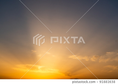 Summer sunset sunset light rays crepuscular rays 91881638