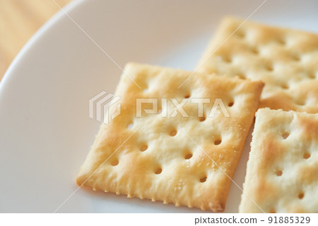盤子上的餅乾 91885329