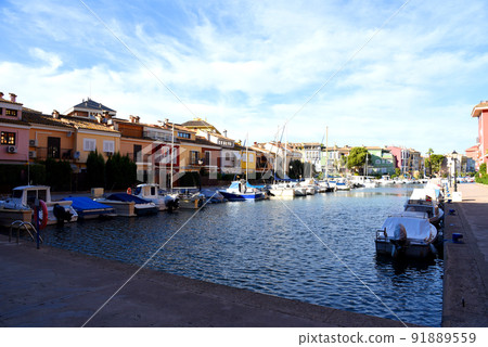 Yachts and motor boats in marina Port Saplaya, Valencia, Alboraya, Spain. 91889559