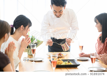 在餐廳服務的廚師，僅限女孩的聚會 91891074