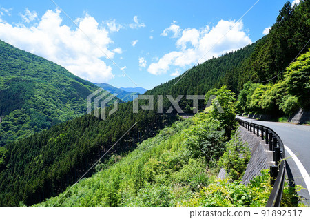 Chichibu Otsukado and Okuchichibu Scenery [Otaki, Chichibu City, Saitama Prefecture] 91892517