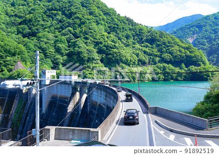 Embankment of Futase Dam (entrance to Mitsumine Shrine) [Chichibu City, Saitama Prefecture] 91892519