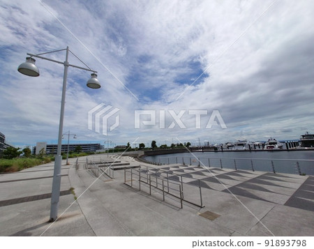 橫濱濱海鳥濱海灘旁 91893798