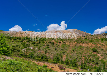（群馬縣）從滋賀草津路（清爽的高速公路）看到的白根山 91896593
