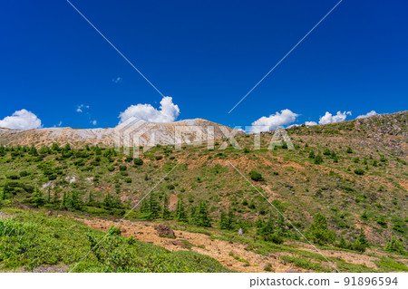 （群馬縣）從滋賀草津路（清爽的高速公路）看到的白根山 91896594