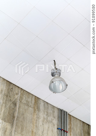 Fluorescent lamps on the modern ceiling 91899580