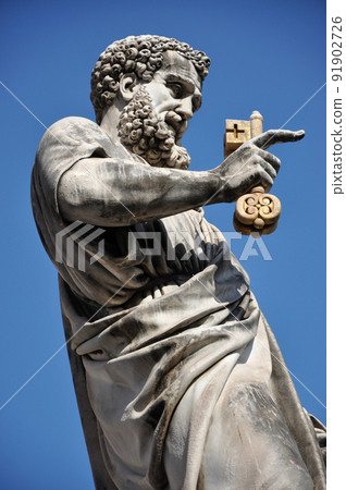 Statue of Saint Peter in Saint Peter square. Vatican city Statue of Saint Peter in Saint Peter square. Vatican city 91902726