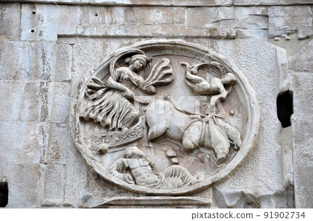 Arch of Constantine near the Colosseum in Rome, Italy 91902734