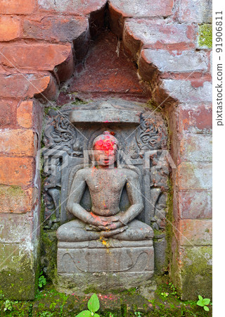 Miniature statue of Shiva 91906811