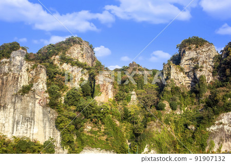 山溪藍洞和秋水保的秋葉 91907132