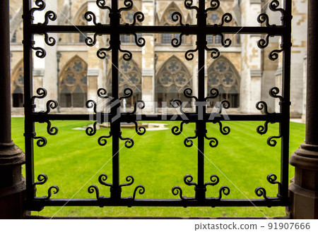 Inner courtyard of the Westminster Abbey Inner courtyard of the Westminster Abbey 91907666