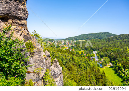 View from Nuns Rock sandstone rock formation 91914994