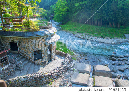 Shima Onsen, Shima River, near Hagibashi, Kawahara no Yu, fresh green season 91921435