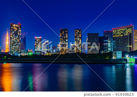 [東京都市風景] 朝向市中心的夜景 91930623