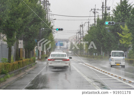 Rainy weather driving image Rainy weather driving image 91931178