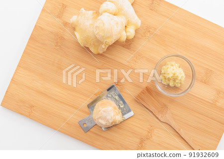 Grated ginger is tingling and health promotion 91932609
