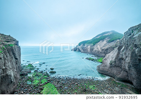 這就是古魯普多，一個被稱為韓國加拉帕戈斯群島的背包客的避難所。 91932695