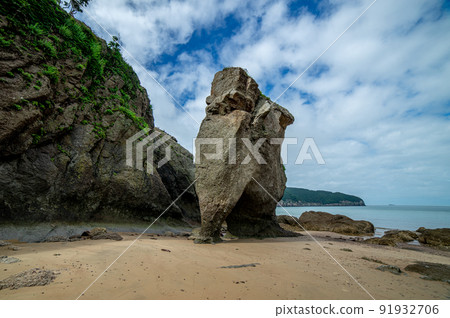 這就是古魯普多，一個被稱為韓國加拉帕戈斯群島的背包客的避難所。 91932706