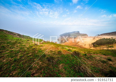 這就是古魯普多，一個被稱為韓國加拉帕戈斯群島的背包客的避難所。 91932731