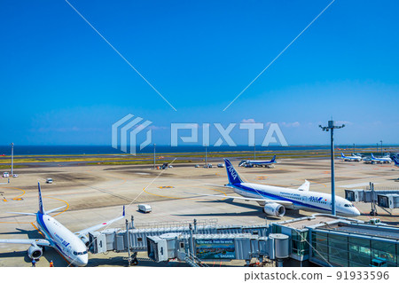 [Cityscape of Tokyo] Cityscape around Haneda Airport (Terminal 2) 91933596