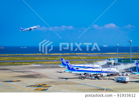 [Cityscape of Tokyo] Cityscape around Haneda Airport (Terminal 2) 91933612