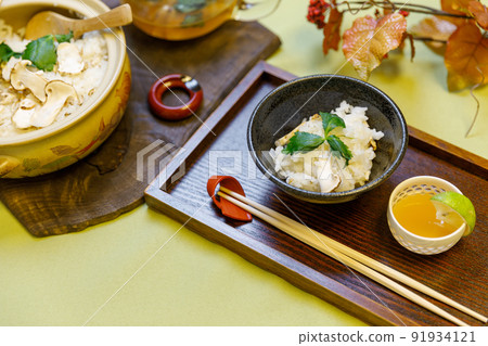 不是國產的，但我做了美味的松茸飯。 91934121